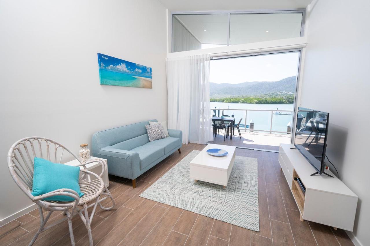 Harbour Cove Hotel Airlie Beach Exterior photo
